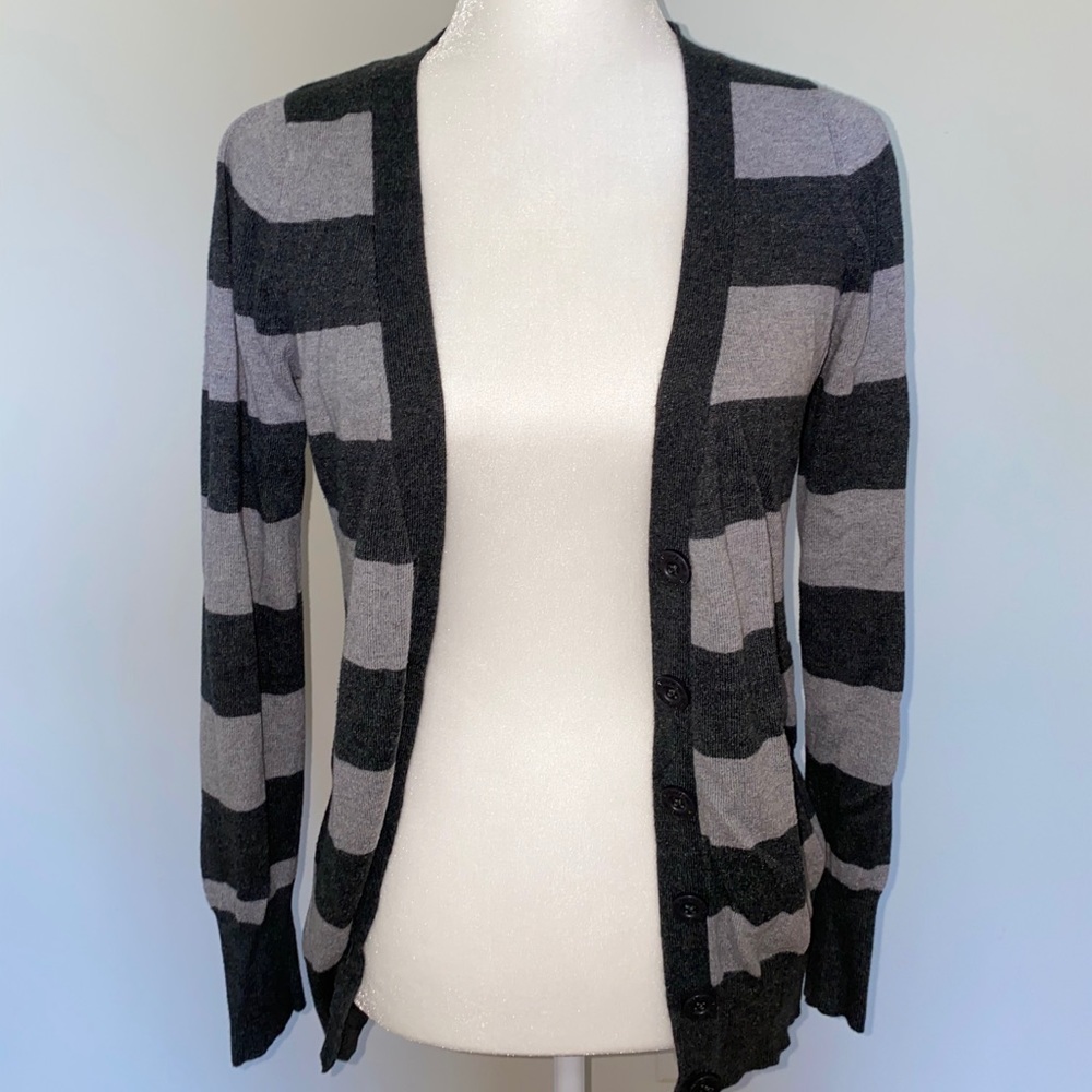 Women’s Cardigan